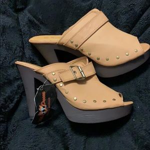 ❤️NWT Wild Duces by Eddie Moran heels size 10